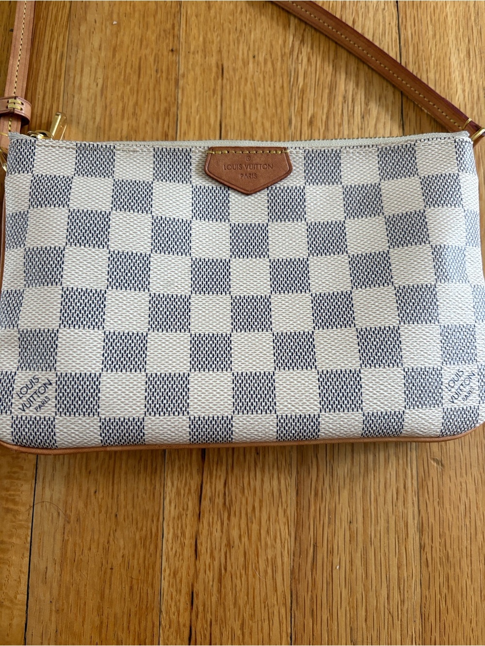 Louis Vuitton Crossbody, authentic